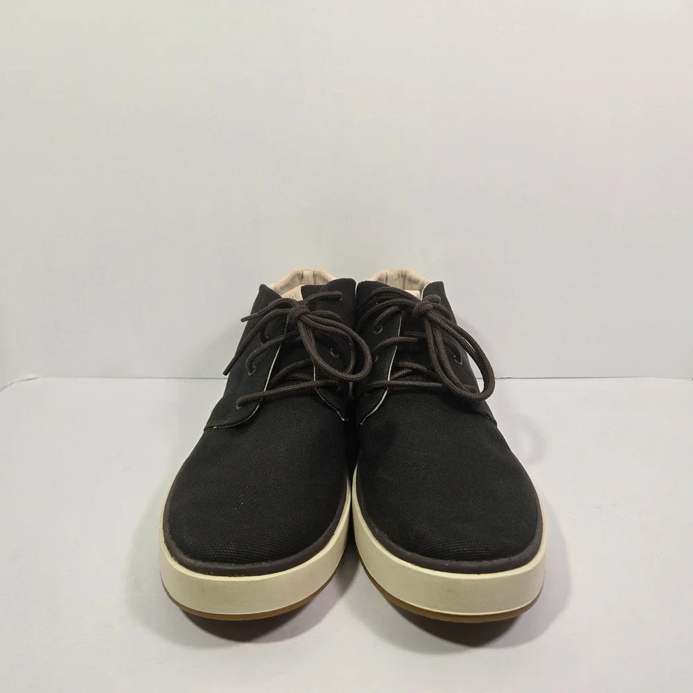 OluKai papaku chukka
